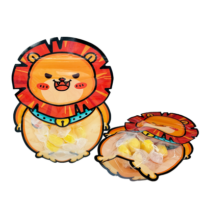 comprare Custom Cute Lion Shape Die Cutting Stand Up Plastic Zipper Bag con finestra chiara per bambini Snack, cibo, confezioni di caramelle online manufacture