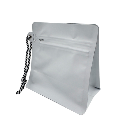 comprare 250g 0.5lb 8oz di foglio bianco opaco fondo piatto sacchetto da caffè con cerniera laterale e corda online manufacture